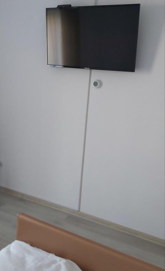 Studio Elisa Apartamento Caransebeş Exterior foto