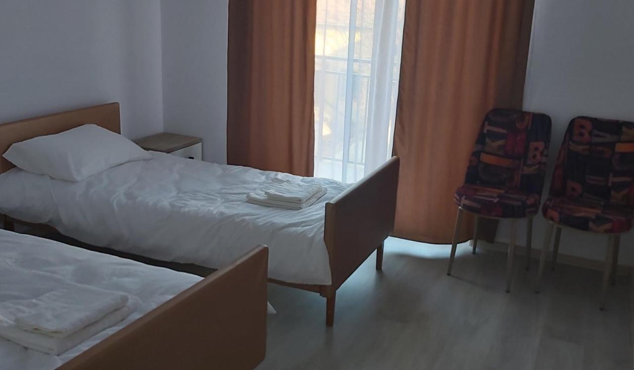 Studio Elisa Apartamento Caransebeş Exterior foto